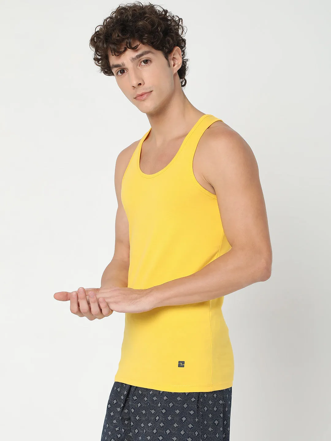 Men Premium Yellow Cotton Blend Regular Fit Vest - Underjeans By Spykar