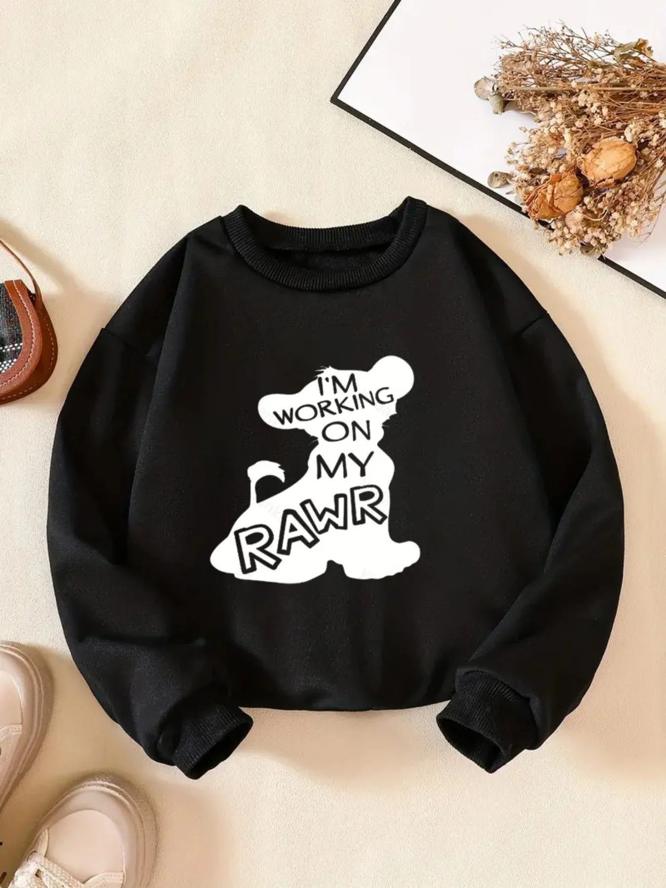 Roarrring Lion Print Sweatshirt - Soft, Casual, Long Sleeve Top for Toddler Boys - Perfect for Spring and Fall Seasons