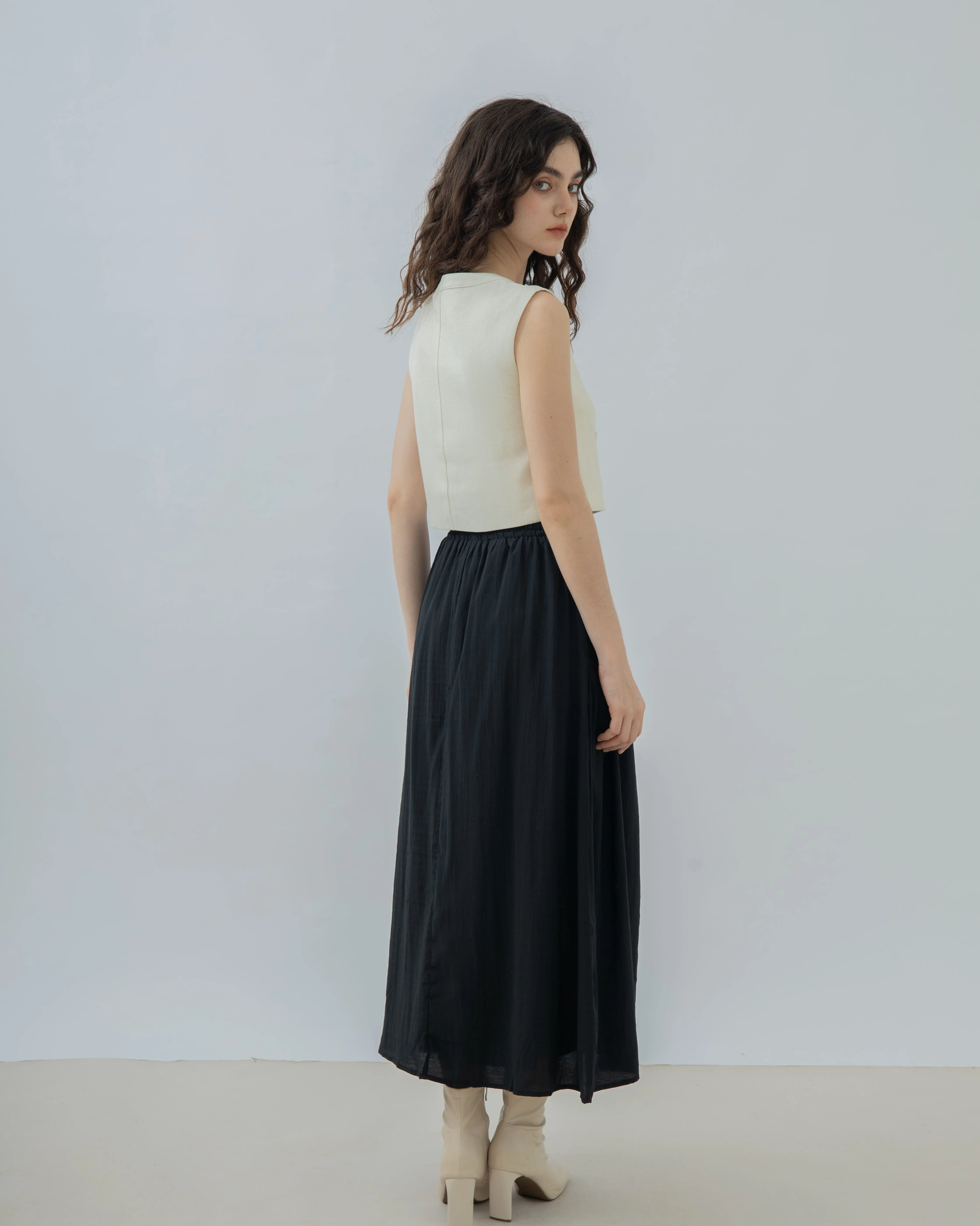 Sleeveless Pocket Crop Top (Beige Mix)